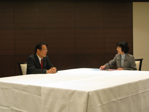 松原拉致問題担当大臣と高橋北海道知事との面談